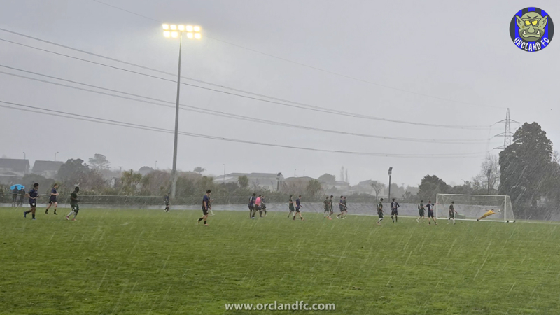 Playing football in torrential rain - Bay Olympic FC vs. Auckland FC Reserves - New Zealand Northern League - Orcland FC