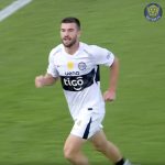 Tim Payne scores a goal on his Debut for Club Olimpia (Paraguay)